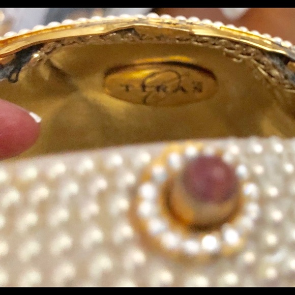 Pearl egg with amethyst clasp evening bag mint - Picture 8 of 12